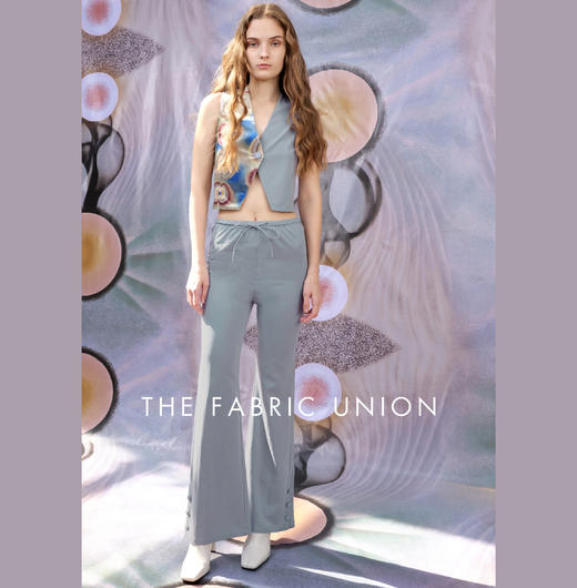 THE FABRIC UNION背部扭结马甲休闲微喇叭裤 商品图0