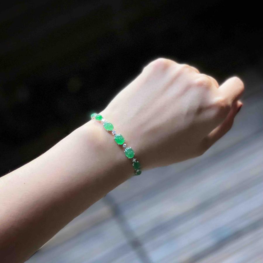 高冰种阳绿翡翠荷叶莲蓬手链18k白金钻石镶嵌