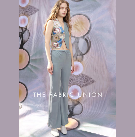 THE FABRIC UNION背部扭结马甲休闲微喇叭裤 商品图1