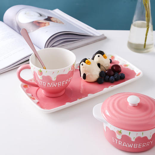wa'g'h草莓陶瓷早餐碗盘组合 创意可爱少女心单柄碗手柄甜品碗一人食套装 商品图1