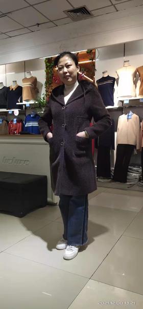 曼蝶菲尔 外套:239