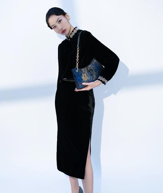 荷言HEYEN 时锦 黑色真丝丝绒半身裙拼接刺绣腰带 商品图4