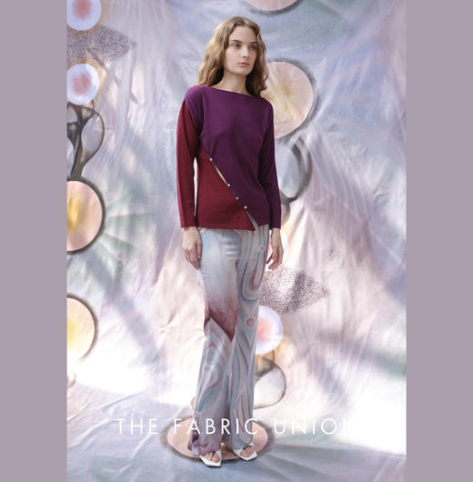 THE FABRIC UNION不规则拼接针织上衣印花休闲微喇叭裤 商品图3