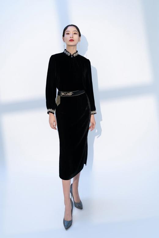 荷言HEYEN 时锦 黑色真丝丝绒半身裙拼接刺绣腰带 商品图0