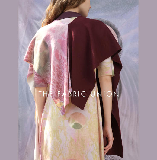 THE FABRIC UNION「Lichtung林中空地」系列印花羊毛披肩围巾 商品图2