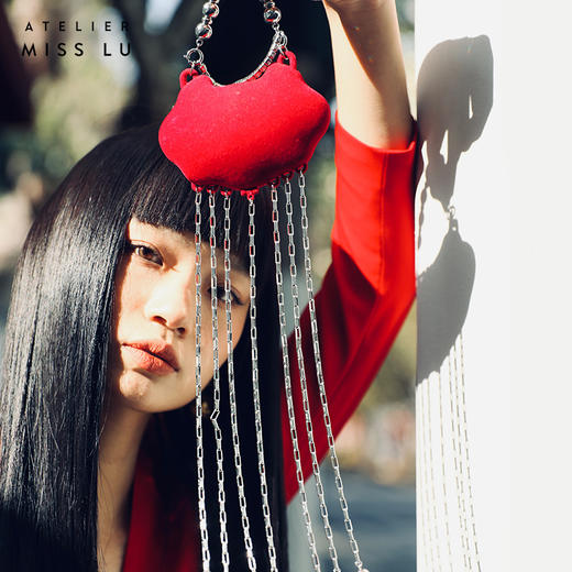 【如意】流苏锆石如意锁丝绒包包 商品图2