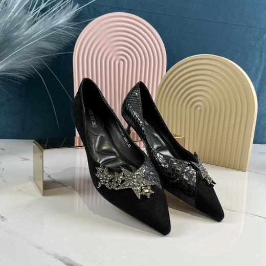 IUIU时装浅口（女单大） 商品图0