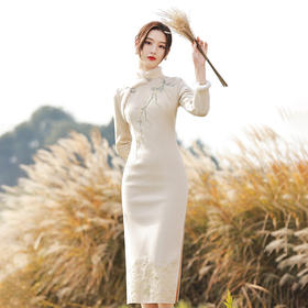 LB-1137 旗袍女冬季2021年新款年轻款改良米白色毛呢冬款加厚素雅国风