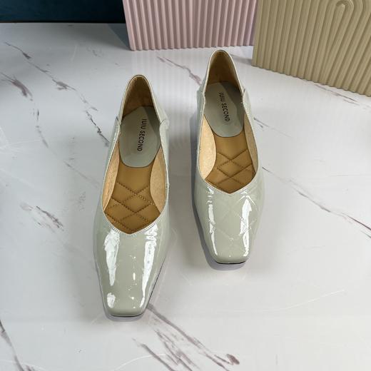 IUIU SECOND 2021春夏款牛漆皮小跟单鞋 商品图6