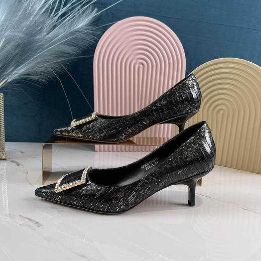 IUIU时装浅口（女单大） 商品图1