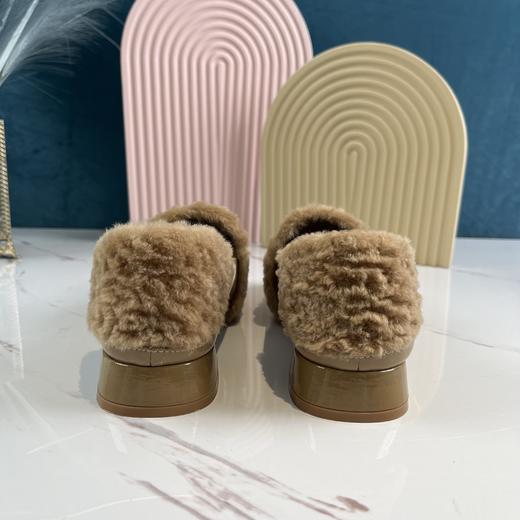 IUIU SECOND 秋冬羊毛皮拼接漆皮毛毛乐福鞋 商品图8