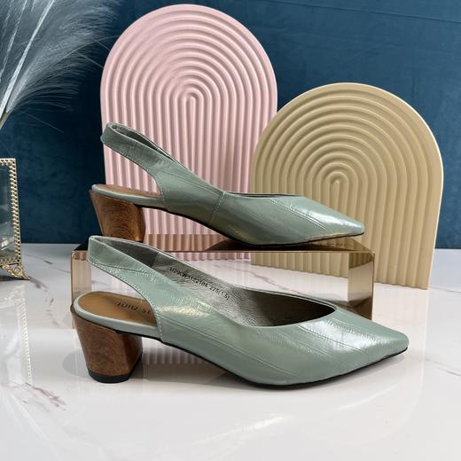 IUIU时装空口（女单小） 商品图1