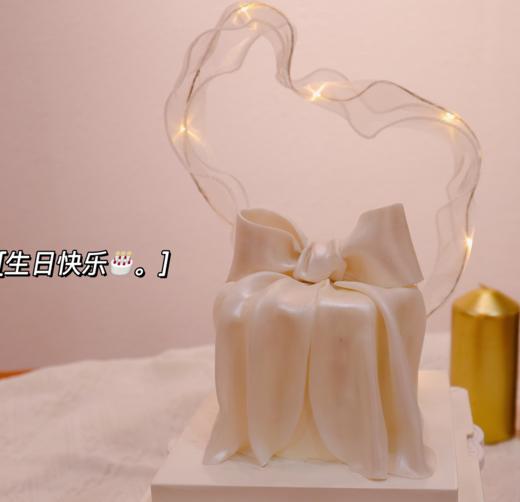 白色系蝴蝶结蛋糕 商品图0