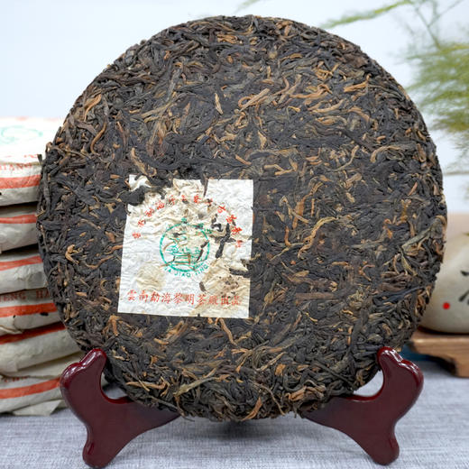 【珍藏品】2003年国营黎明茶厂勐海千年乔木古茶普洱茶老生茶干仓珍藏品 经典标杆老生茶 一片400克   单片一片的价格 商品图4