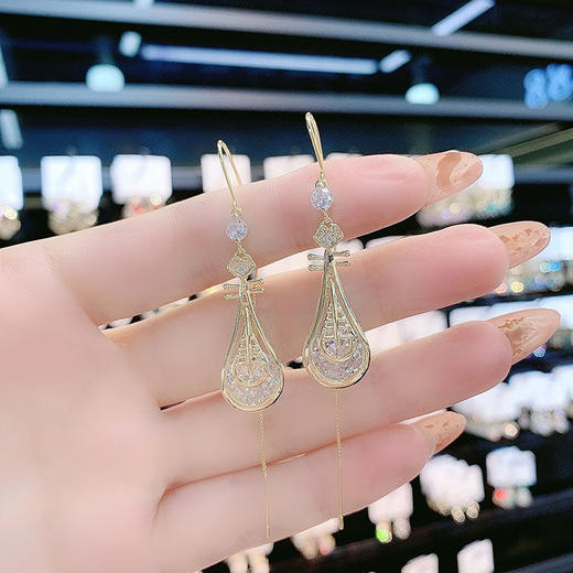 国潮琵琶耳线设计感锆石耳环潮时尚长款耳坠 商品图3