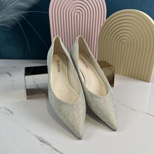 IUIU 时尚水钻浅口单鞋女 商品图1