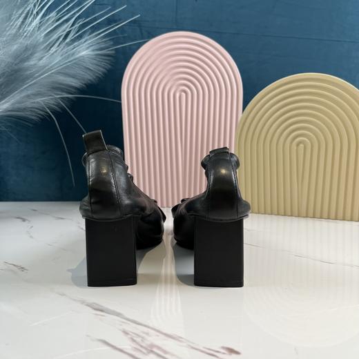 IUIU时装粗跟单鞋 商品图7