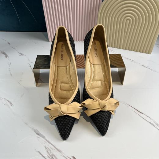 IUIU时装浅口女单鞋 商品图1