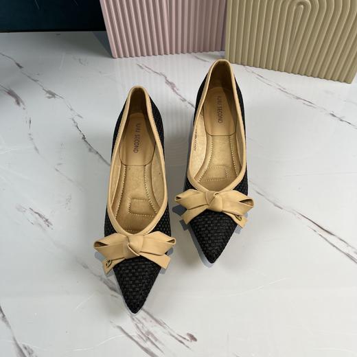 IUIU时装浅口女单鞋 商品图2