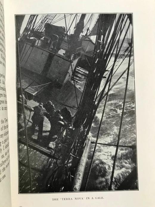 斯科特船长南极探险记 164幅插图 漆布精装大32开 商品图10