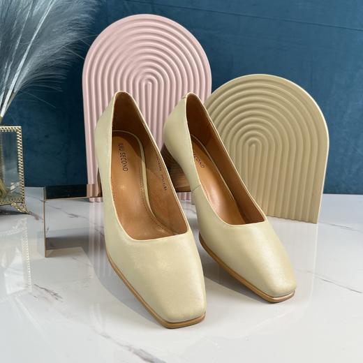 IUIU时装浅口（女单大） 商品图0