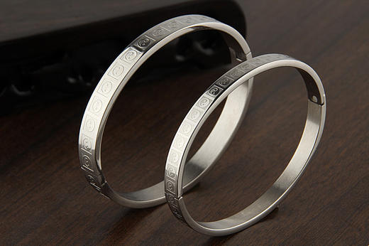 太极图钛钢手环 商品图4