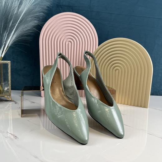 IUIU时装空口（女单小） 商品图0