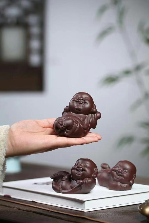 开心罗汉可做笔架 尺寸:长9cm  宽5cm  高5cm！   泥料:原矿老紫泥 商品图8