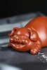 福猪.尺寸:长13公分  宽7公分  高5公分  泥料:朱泥 商品缩略图3