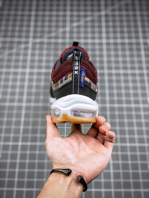 NK Air Max 97 NK BY 琛
97子弹灰红灯芯绒 商品图8