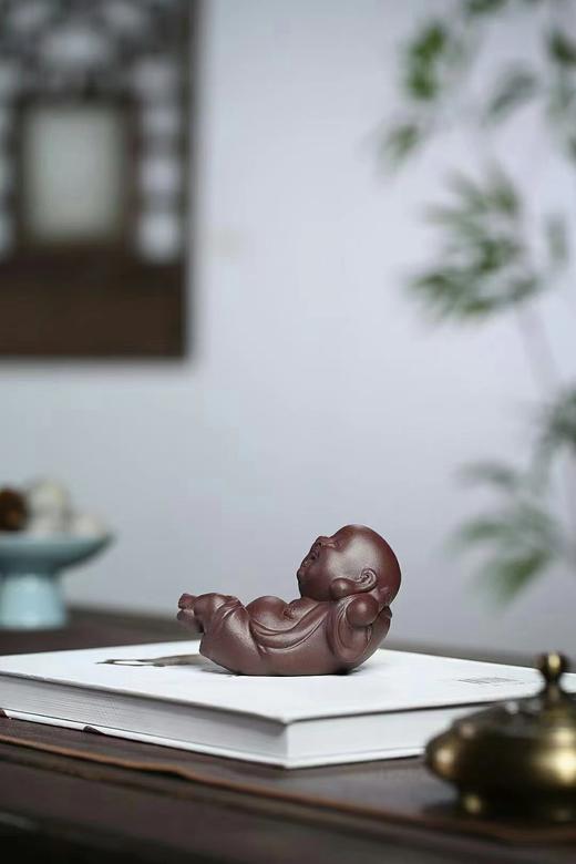 开心罗汉可做笔架 尺寸:长9cm  宽5cm  高5cm！   泥料:原矿老紫泥 商品图1