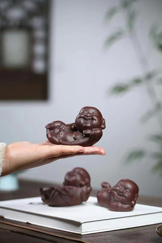 开心罗汉可做笔架 尺寸:长9cm  宽5cm  高5cm！   泥料:原矿老紫泥 商品图4