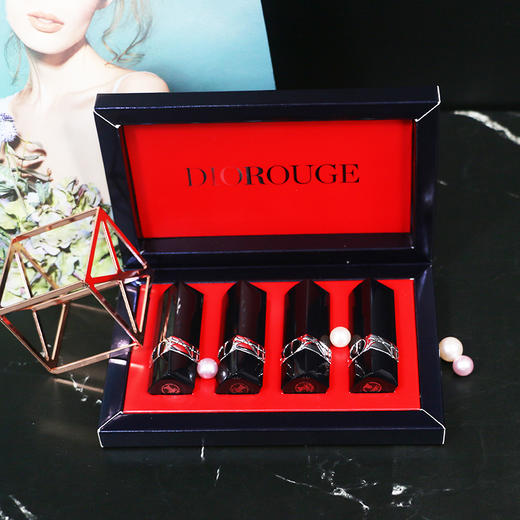 【DIOR迪奥列艳蓝金口红四件套盒】迪奥列艳蓝金唇膏小样口红4件套1.5g*4支  999丝绒+840丝绒+720丝绒+772哑光 商品图1