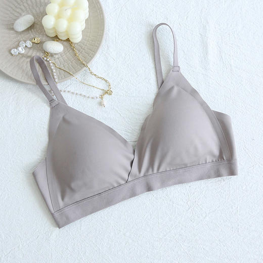TG-TG02S132春夏新法式真丝内衣 三角杯薄款文胸无痕有胸垫桑蚕丝bra 商品图6
