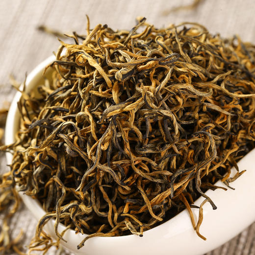 凤宁号【金丝凤毫】蜜香特级滇红云南凤庆滇红茶叶金丝凤毫250克芽头 商品图2