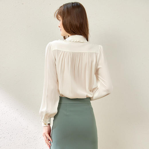 气质通勤，别致荷叶边翻领幸运钻扣衬衫WLZD-2127403 商品图2