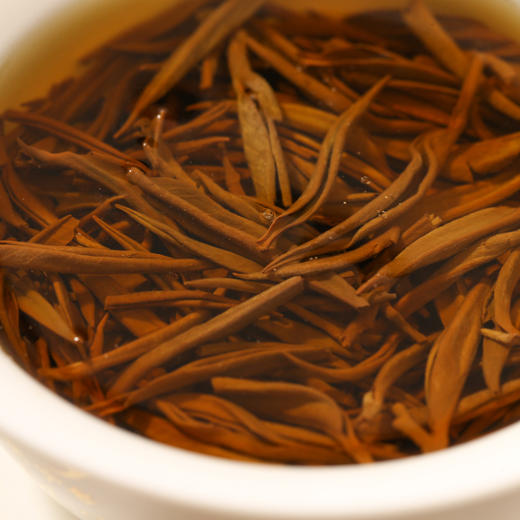 凤宁号【金丝凤毫】蜜香特级滇红云南凤庆滇红茶叶金丝凤毫250克芽头 商品图4