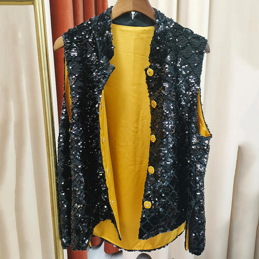 丁摩 时髦复古改良新中式亮片马甲上衣女撞色盘扣唐装背心Q121199 商品图0