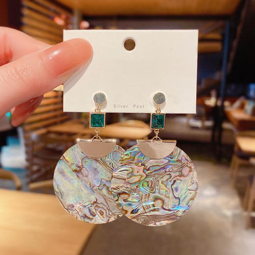 新款潮圆形贝壳耳环女气质时尚大气耳坠个性复古耳饰 商品图1