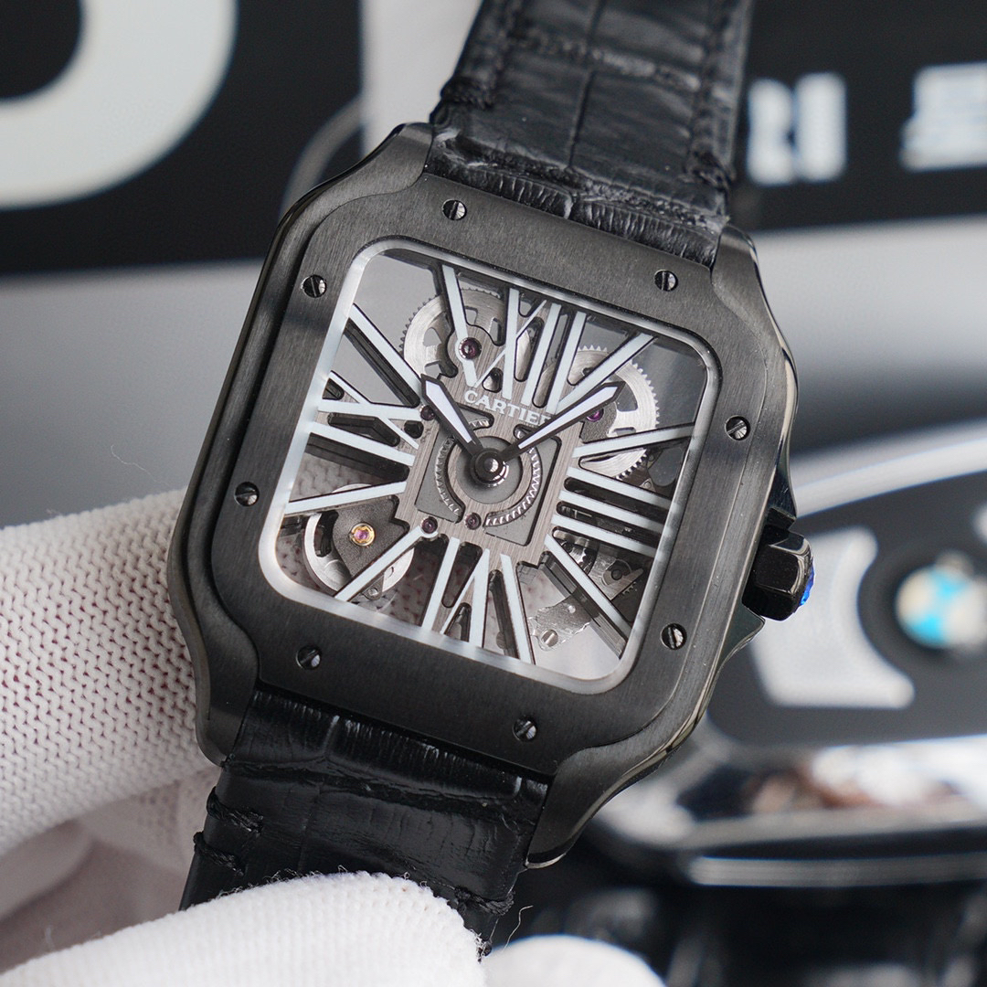 卡地亚山度士镂空系列