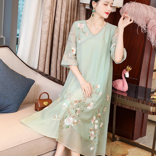 上海旗袍厂KDS-1220新款民族风天丝棉刺绣宽松禅意中长款大摆连衣裙 商品图3
