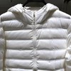 BYACB4103太平鸟男装2021冬装新款白色休闲连帽白鸭绒轻薄羽绒服 商品缩略图1