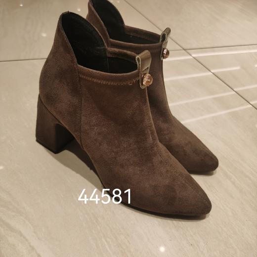 IUIU冬款女靴 商品图0