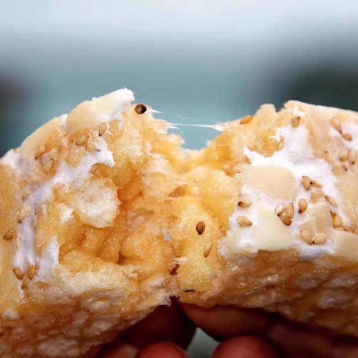 李轻轻奶盖沙琪玛水果杏仁奶盖盒装零食点心糕点酥软 商品图2