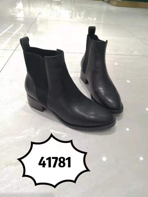 IUIU冬款粗跟女靴 商品图0