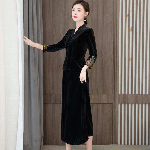 新款女装中式复古金丝绒V领旗袍裙修身中国风连衣裙 HT-XY-AS8758 商品图2