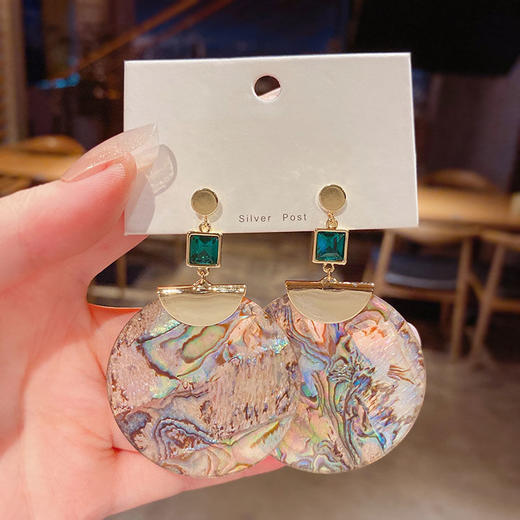 新款潮圆形贝壳耳环女气质时尚大气耳坠个性复古耳饰 商品图2