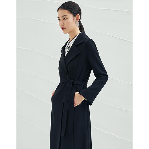 EITIE爱特爱女装秋款商场同款简洁系带收腰显瘦通勤纯色风衣5604304 商品图10