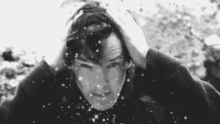  头皮上挠下来的小颗粒，它到底是个啥？ 