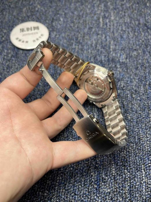 OMEGA欧米茄海马系列600米 潜水男士机械腕表
机芯：搭载进口西铁城 商品图7